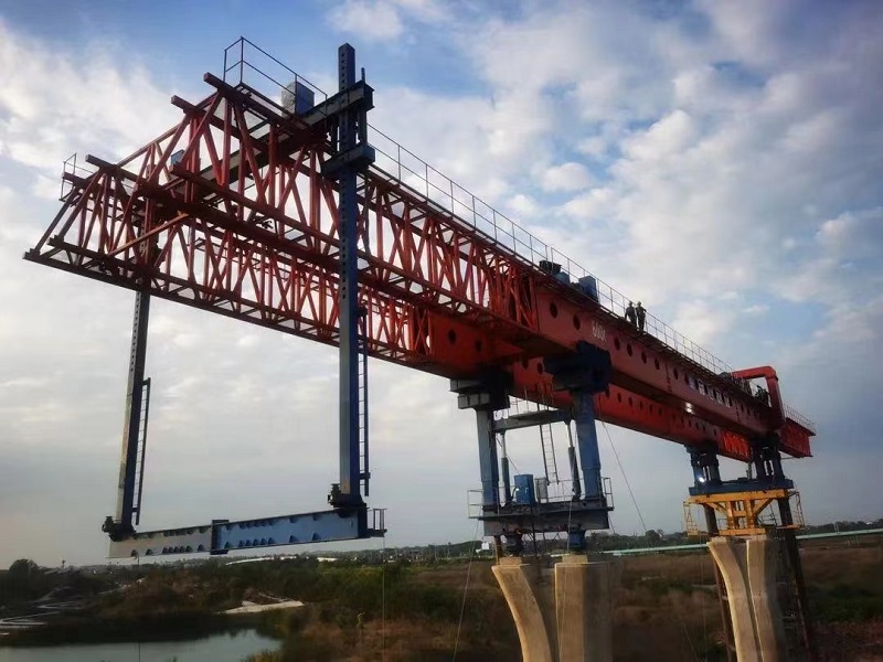 吉林四平架桥机厂家 稳控转向 安全高效：轮胎式架桥机调头方案全解析