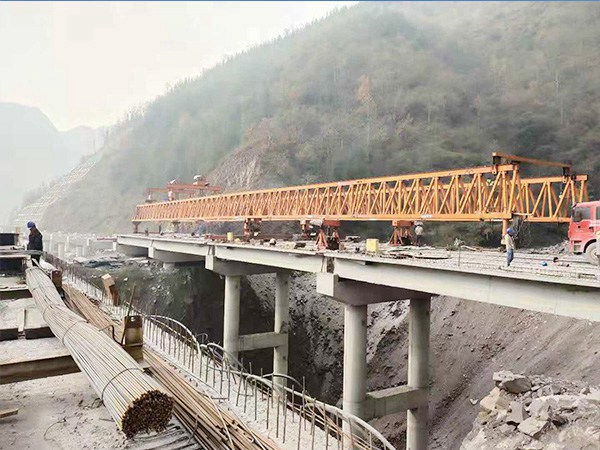 河南信阳整跨梁架桥机厂家 整跨梁架桥机日常维护实践指南