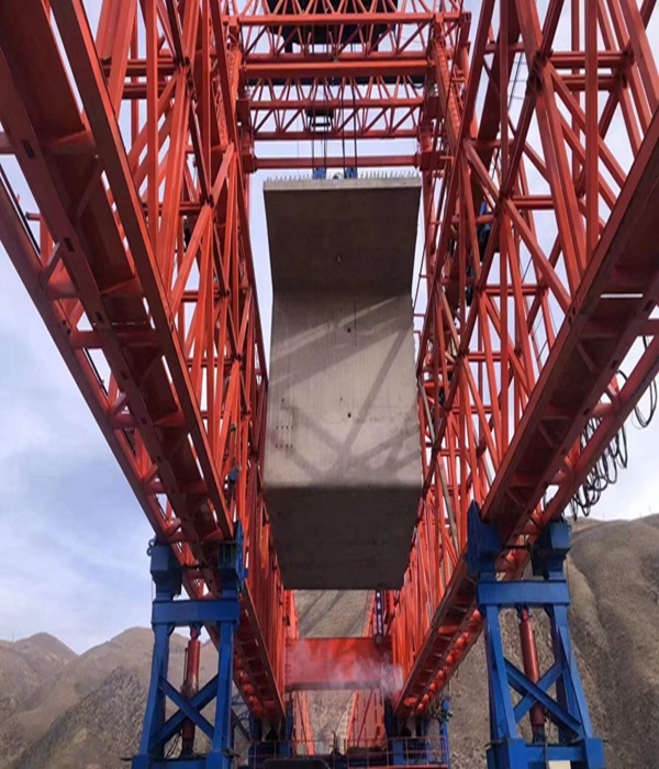 山东东营架桥机厂家 隧道口首跨桥梁架桥机专项架设工艺及安全控制要点​