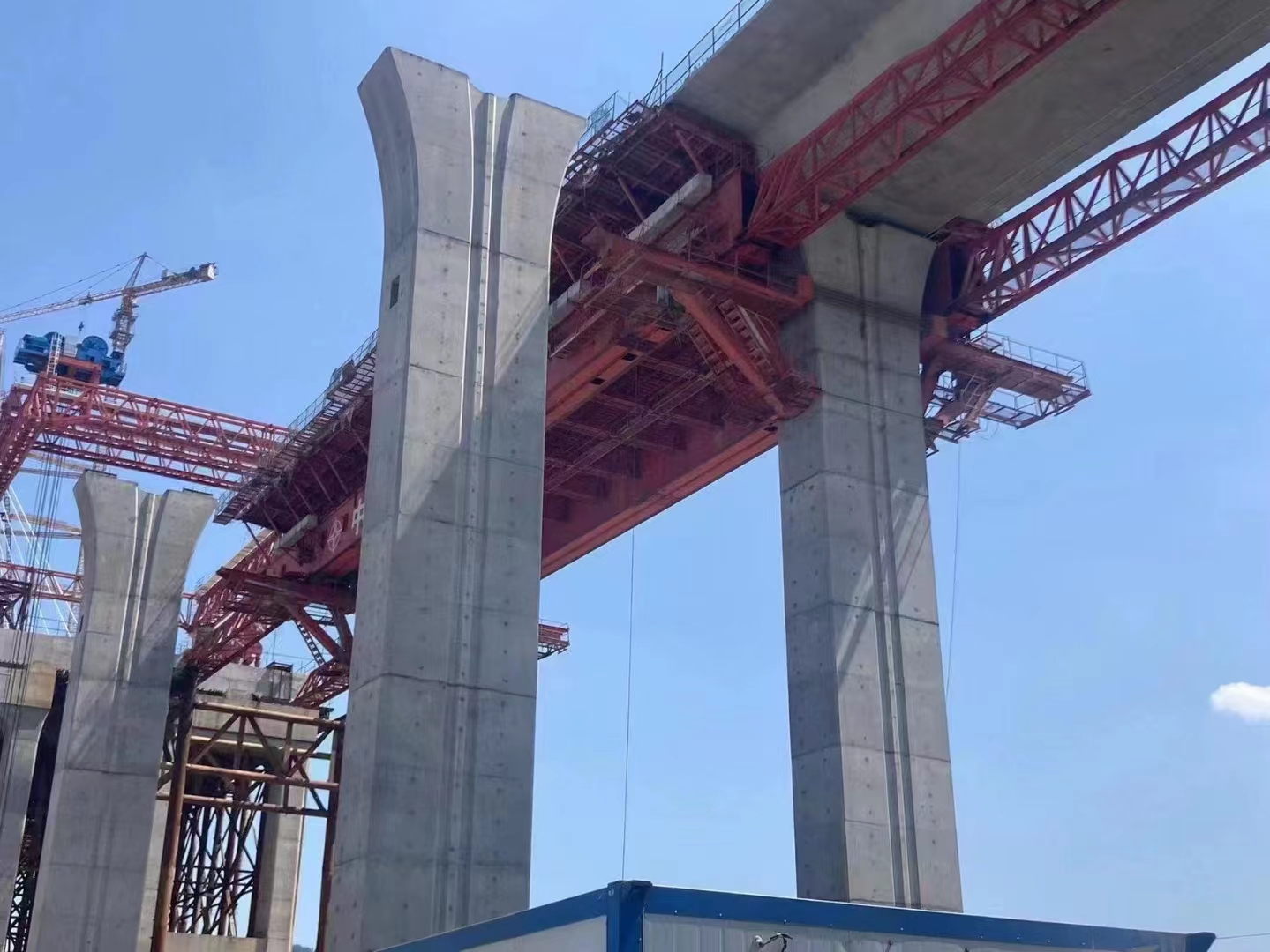 云南丽江移动模架厂家 下行式移动模架施工测量与控制网布设管控要点