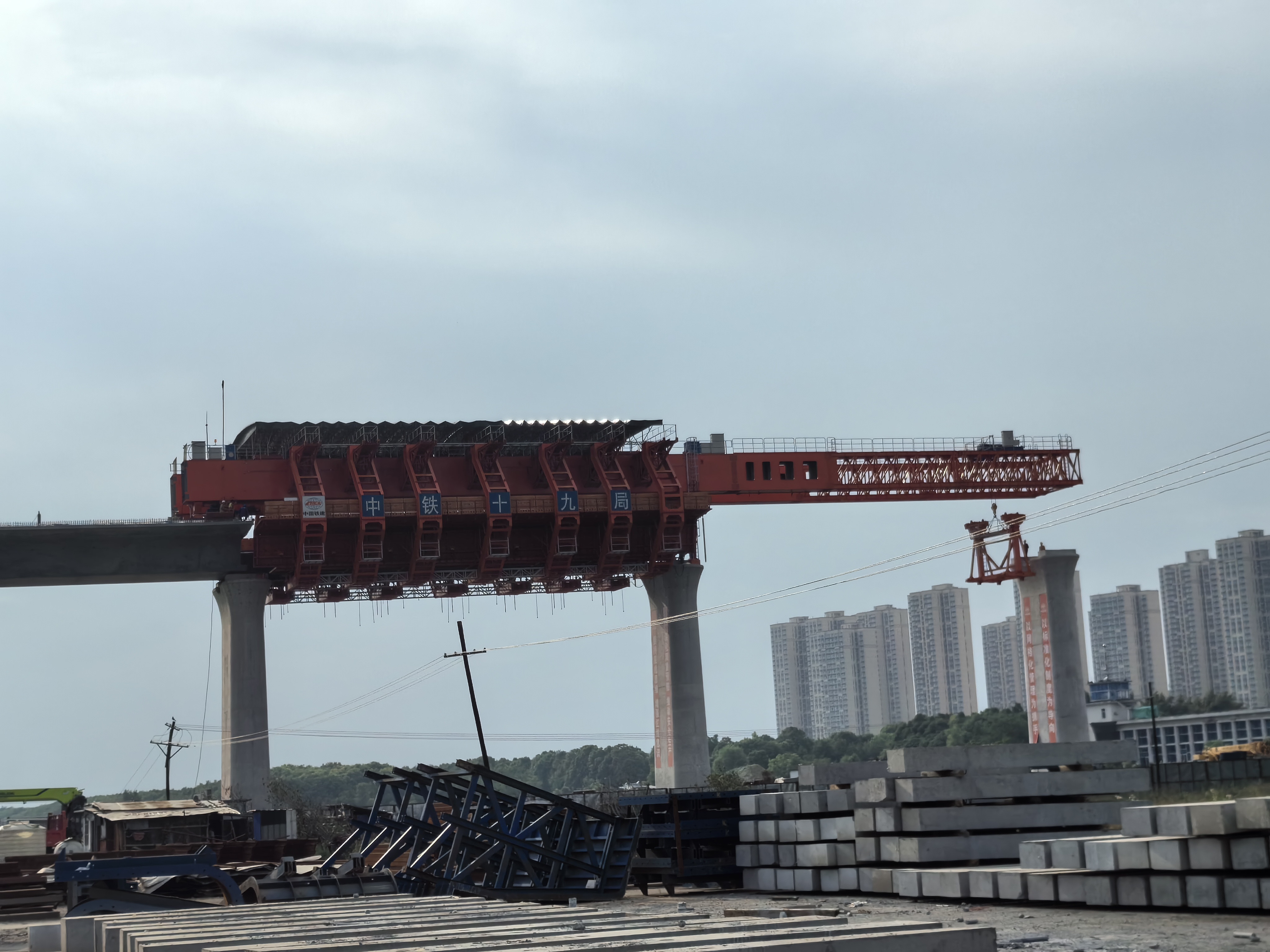 黑龙江双鸭山移动模架厂家 上行式移动模架预应力管道精准定位技巧