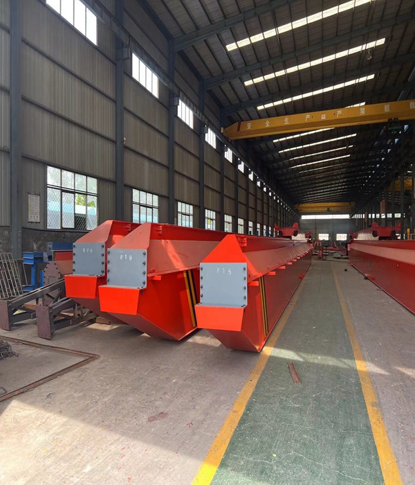 广东汕尾桥式起重机厂家 冶金桥式起重机隔热层结构与防护